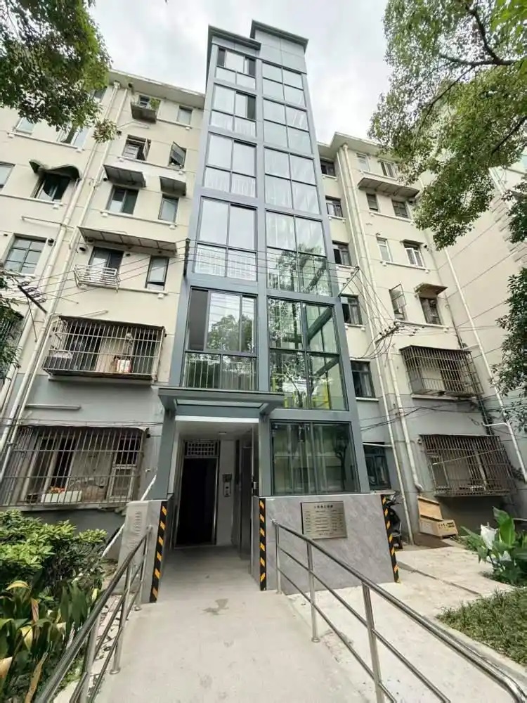 历时六载，静安区闻喜路251弄63台加装电梯全部投用